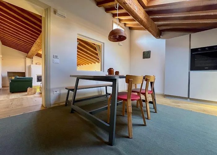 Appartement Penthouse In Palazzo San Donnini Modène