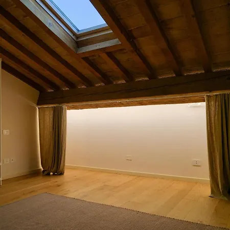 Apartment Penthouse In Palazzo San Donnini