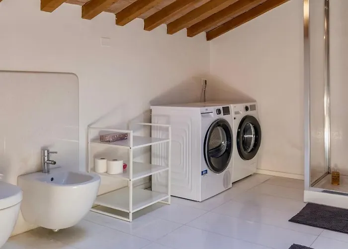 Penthouse In Palazzo San Donnini Modena